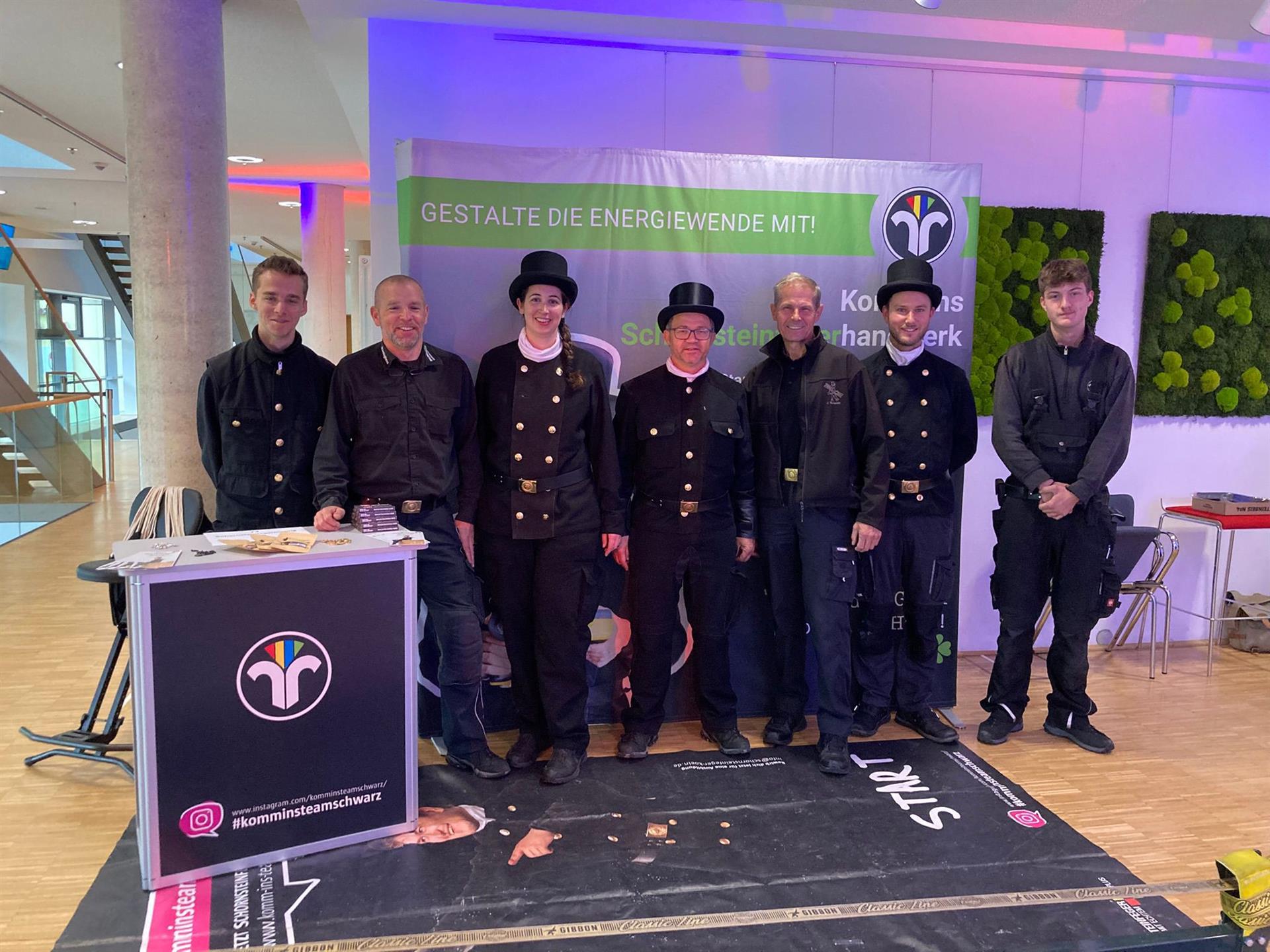 Ausbildungsmesse-Power 2025: Schornsteinfegerhandwerk begeistert junge Menschen für die Zukunft! 